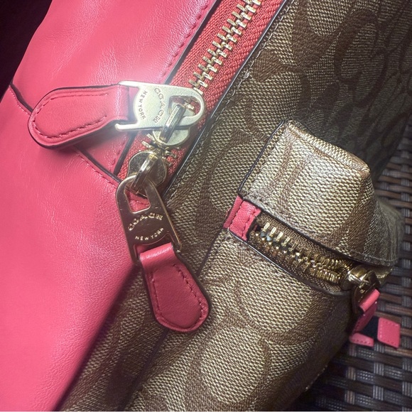 coach Medium Charlie Backpack in poppy 32200 - Picture 8 of 9